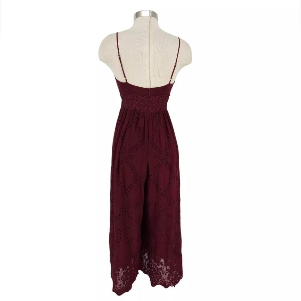 Gianni Bini Wide Leg Burgundy V Neck Lace Women's Romper Size 10 NWT - Picture 4 of 12